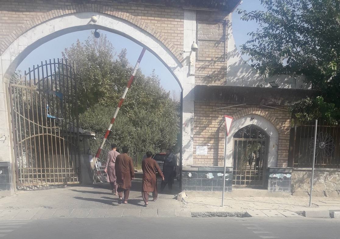 Students seen entering the grounds of Kabul's Polytechnique University