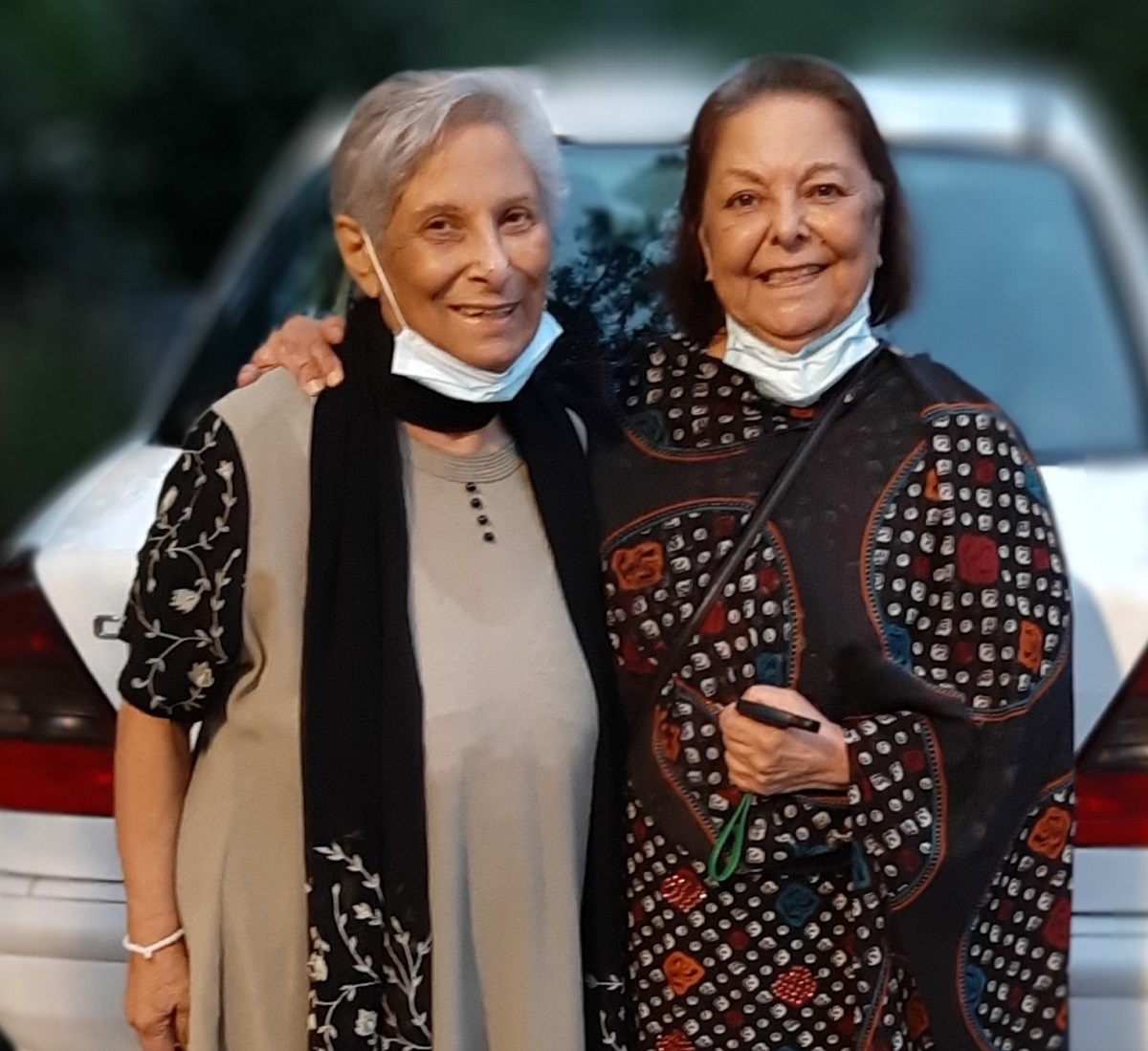 Farida Hassam with sister Rashida Tejani, Simerg passings