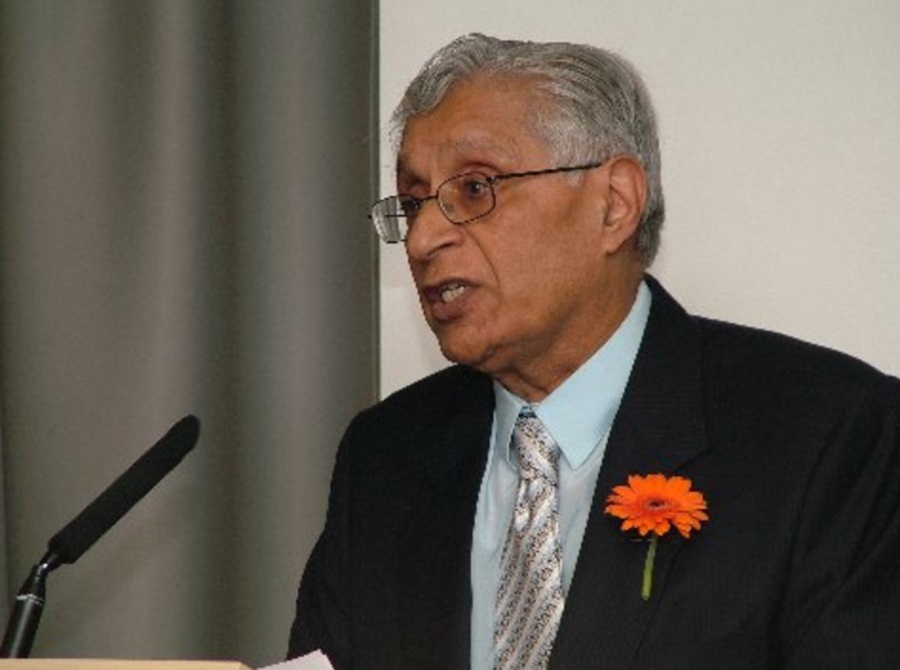 Aitmadi Dr. Aziz Rajabali Kurwa (d. March 13, 2024, aged 91)